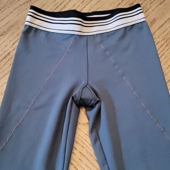 Olympia leggings size small NWOT - Picture 3 of 8